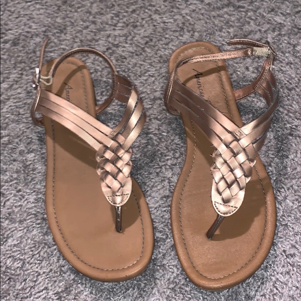 american eagle sandals!! barely worn! rose gold